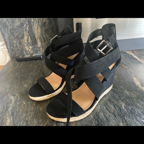 Black wedges- brand new never worn - Picture 4 of 5